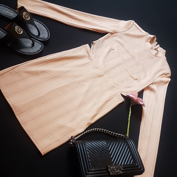 💖🎀FOREVER 21 contemporary brand beige dress🎀💖 - Picture 1 of 4